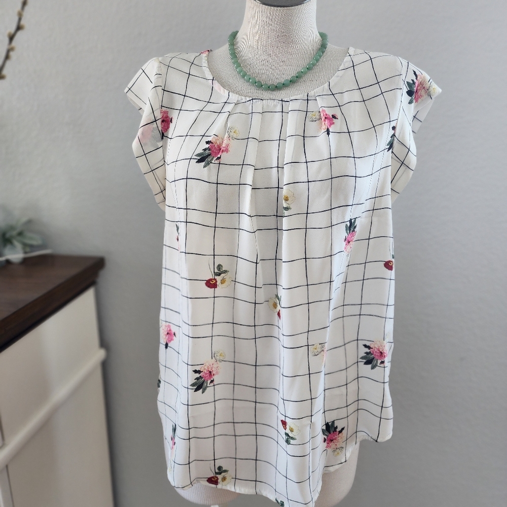 Sweet Rain Cream Pleated Neck White Floral Window Pane Women's  Top  Size L